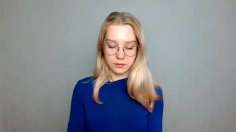 Snapshot of abbymoore__ chatting on February 2025 07:31:01 AM Abby Lovense is active online show from February 2025 07:31:01 AM