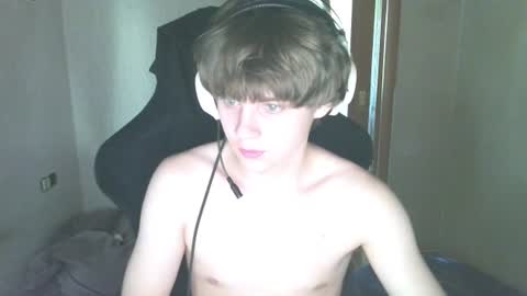 abbysal_blade online show from June 2026 07:11:01 AM
