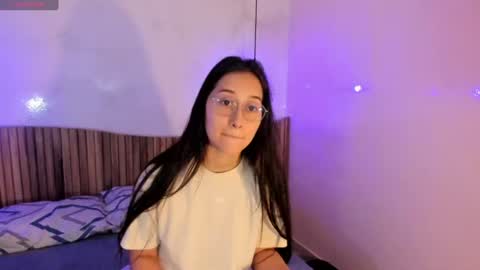 Snapshot of abbysweet1_ chatting on July 2026 06:33:01 PM Abigail online show from July 2026 06:33:01 PM