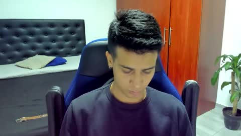 Snapshot of abelasburgo chatting on October 2025 02:44:01 AM Independence model AbelAsburgo online show from October 2025 02:44:01 AM