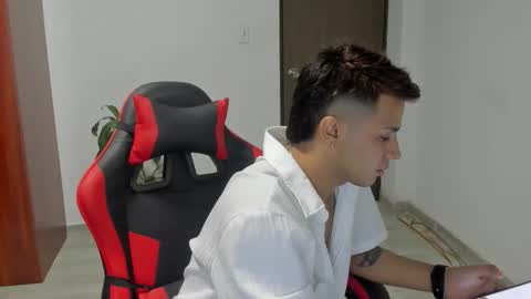 Snapshot of abelasburgo chatting on January 2026 01:51:01 AM Independence model AbelAsburgo online show from January 2026 01:51:01 AM