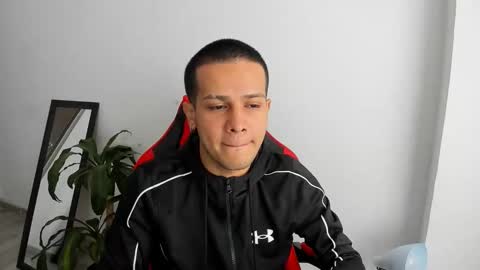 Snapshot of abelasburgo chatting on February 2026 08:07:01 PM Independence model AbelAsburgo online show from February 2026 08:07:01 PM