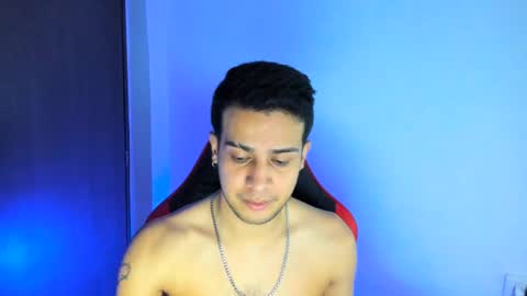 Independence model AbelAsburgo online show from July 2026 02:42:02 AM