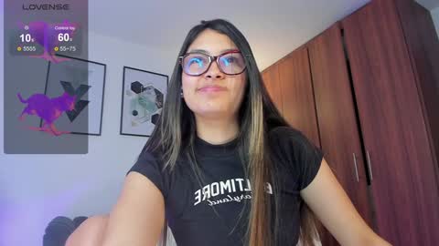 Snapshot of abella_ruiz chatting on February 2025 12:28:01 AM Abella Ruiz online show from February 2025 12:28:01 AM