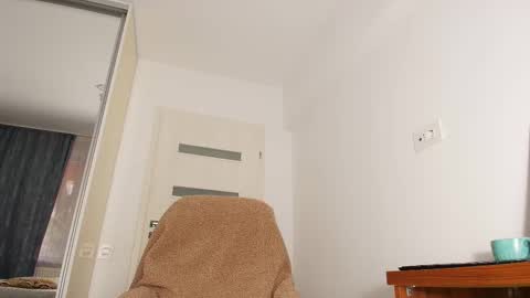 Mermaid online show from November 2025 05:57:02 AM