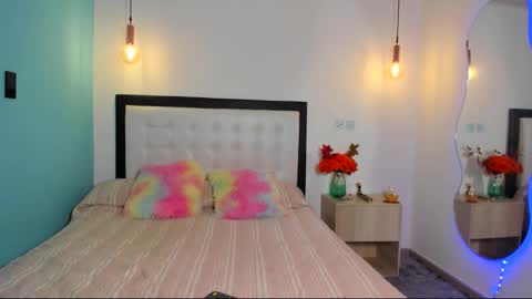  Abella and Kendra  online show from November 2025 08:33:02 PM