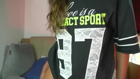 Snapshot of abiee__ chatting on October 2025 08:51:02 PM Abie online show from October 2025 08:51:02 PM