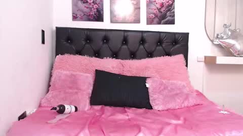 Abigail online show from September 2025 01:09:01 AM