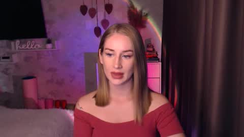 Anna online show from October 2025 04:51:01 PM
