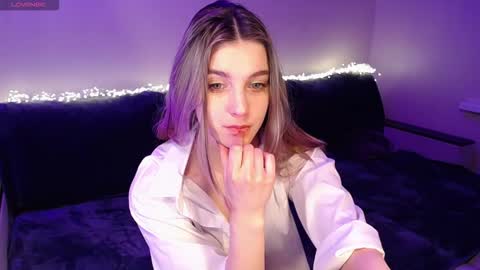 Snapshot of abigailwills chatting on February 2026 04:49:02 PM Abigail online show from February 2026 04:49:02 PM