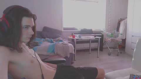 Snapshot of abobus123 chatting on February 2025 12:24:01 PM hi  cum in pvt noi extra tip online show from February 2025 12:24:01 PM