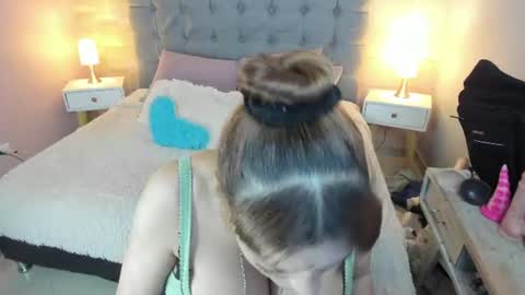 Snapshot of abril_777 chatting on July 2026 08:49:02 PM Abril 777 online show from July 2026 08:49:02 PM