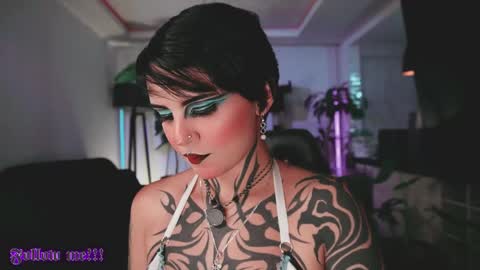 Snapshot of abril__colen chatting on May 2026 02:07:01 AM April online show from May 2026 02:07:01 AM