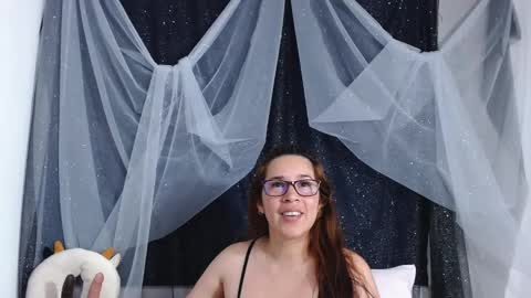 Snapshot of abril_bianchi chatting on February 2025 12:43:01 AM abril_bianchi online show from February 2025 12:43:01 AM