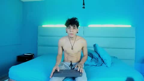 Snapshot of abrilandjulian chatting on February 2026 11:41:01 AM Abril and Julian online show from February 2026 11:41:01 AM