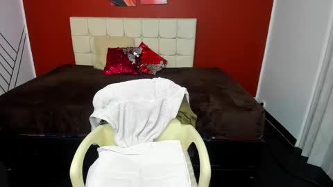 Snapshot of abrillee1 chatting on December 2024 08:08:01 PM ABRIL online show from December 2024 08:08:01 PM