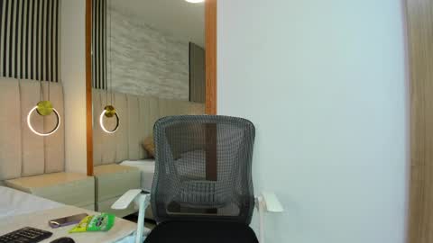 Natalia online show from April 2026 03:33:01 AM