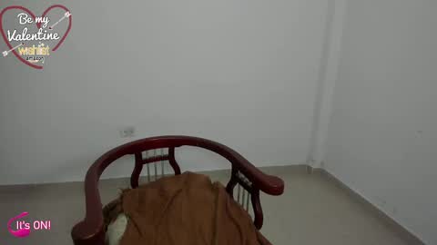 Snapshot of abrilmont chatting on February 2025 11:51:01 AM abrilmont online show from February 2025 11:51:01 AM