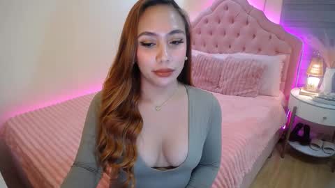 Snapshot of absolutely_gurjuice69 chatting on February 2026 06:12:02 PM Hope online show from February 2026 06:12:02 PM