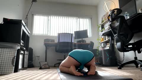 Snapshot of absynth69 chatting on January 2025 06:41:02 PM Mylo online show from January 2025 06:41:02 PM