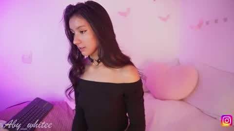   Aby   online show from November 2025 05:19:01 AM