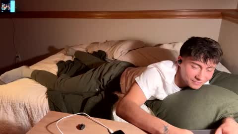 Acton Finlay online show from December 2025 10:07:02 PM