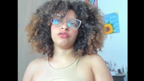 Snapshot of ada_gales_ chatting on September 2025 04:38:01 AM  Isa  online show from September 2025 04:38:01 AM