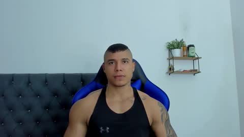 adam boss online show from October 2025 09:15:02 PM