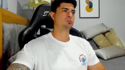 adam clarke online show from January 2026 01:30:01 AM