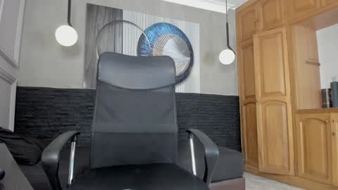 adam_piarse online show from January 2025 05:06:02 AM