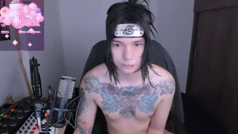 Snapshot of adam_rocket chatting on June 2026 01:10:02 AM Adam online show from June 2026 01:10:02 AM
