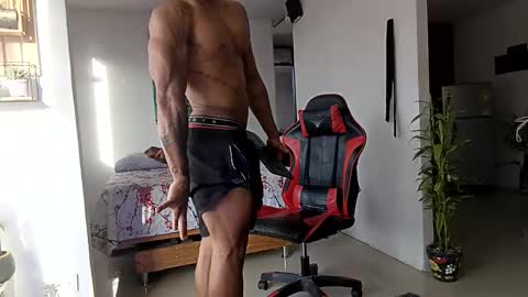 Adam Valencia online show from November 2025 09:27:01 PM