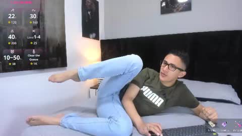 adam_walker_1 online show from June 2026 03:36:02 PM