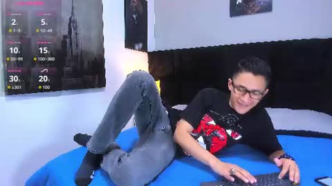 adam_walker_1 online show from July 2026 03:51:02 PM