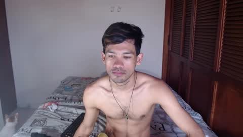 Snapshot of adam_x256 chatting on December 2024 09:29:02 PM instagram  adam x256 online show from December 2024 09:29:02 PM