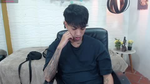 Adam online show from January 2025 05:05:01 AM