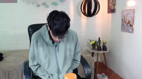 Snapshot of adamcoox chatting on January 2025 09:34:02 AM Adam online show from January 2025 09:34:02 AM