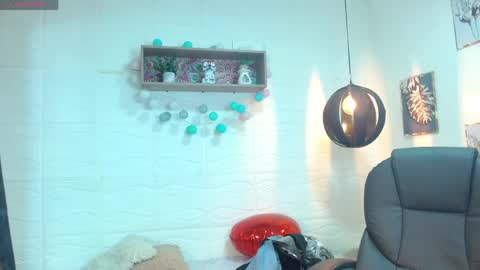 Adam online show from April 2026 09:15:02 PM