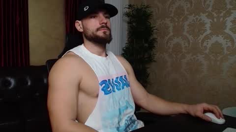 Snapshot of adamjameson chatting on January 2025 06:35:02 AM AdamJameson online show from January 2025 06:35:02 AM