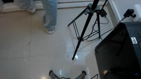 Adams Bobby online show from November 2025 11:21:02 AM