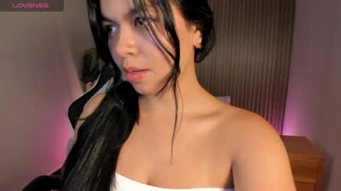 A D A R N A online show from April 2026 07:04:02 PM