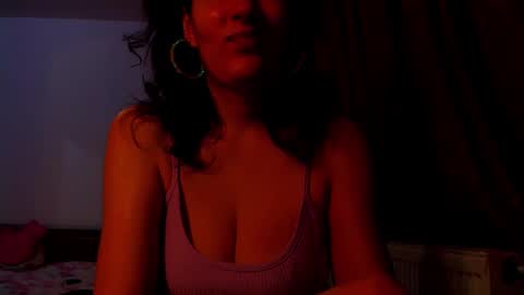 amy        online show from January 2025 02:14:01 AM