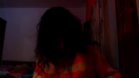 amy        online show from February 2025 06:27:02 PM