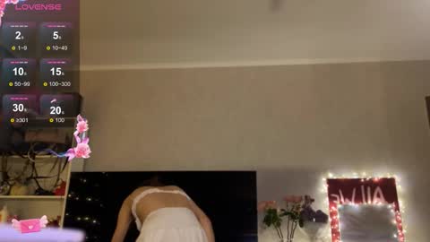 Snapshot of adel_evans chatting on March 2026 10:49:02 PM Adele online show from March 2026 10:49:02 PM