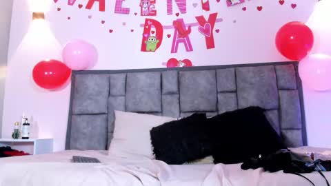 adela online show from February 2026 03:55:02 AM