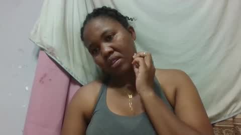 Snapshot of adelealy chatting on February 2026 05:33:02 AM adelealy online show from February 2026 05:33:02 AM