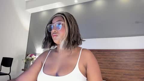 Snapshot of adelehottman chatting on November 2025 12:16:01 PM Adele online show from November 2025 12:16:01 PM