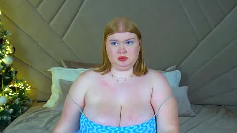 adelemoor online show from December 2024 11:13:01 AM