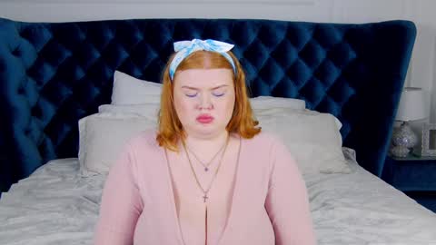 adelemoor online show from January 2025 02:31:02 AM