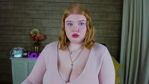 adelemoor online show from February 2025 08:25:01 PM